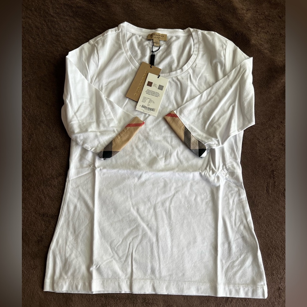BRAND NEW BURBERRY 3/4 SLEEVE TOP